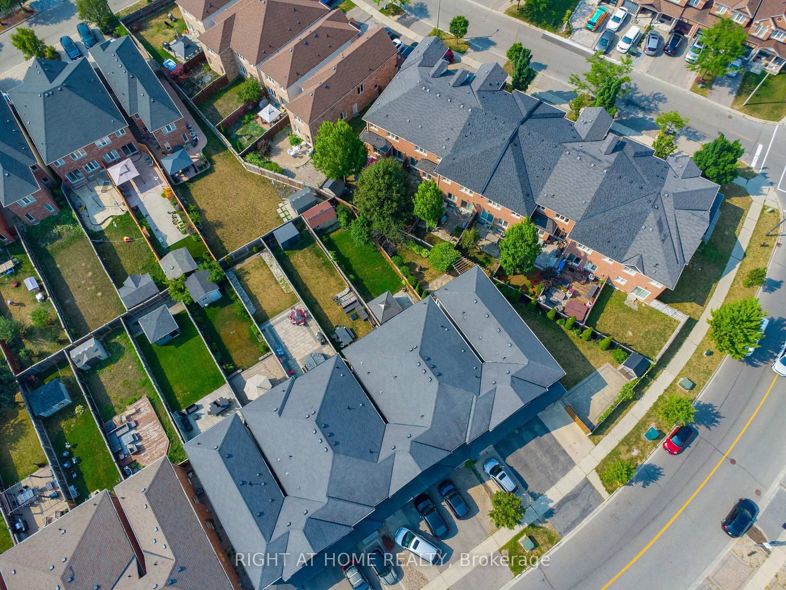 215 Canada Drive • Vaughan, ON photo 39