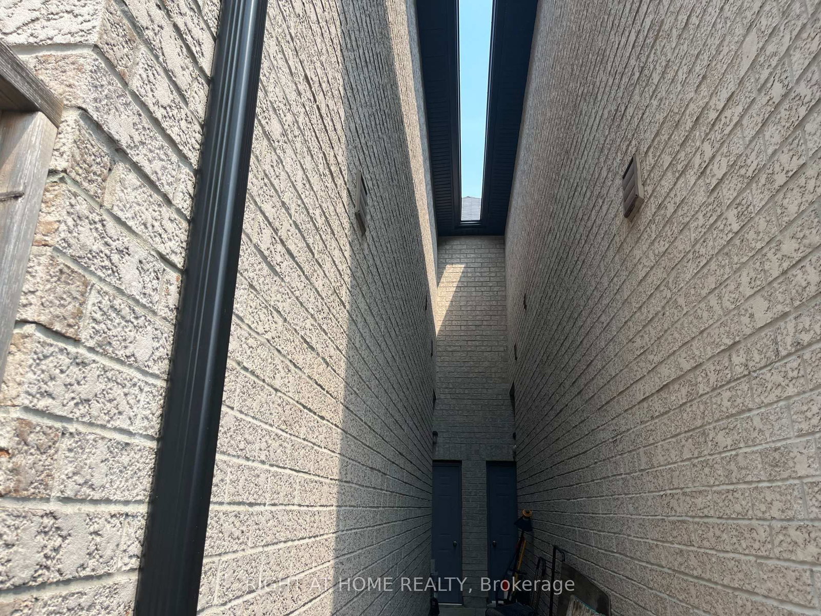 215 Canada Drive • Vaughan, ON photo 45
