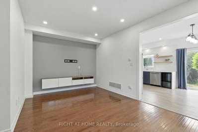 215 Canada Drive • Vaughan, ON photo 7