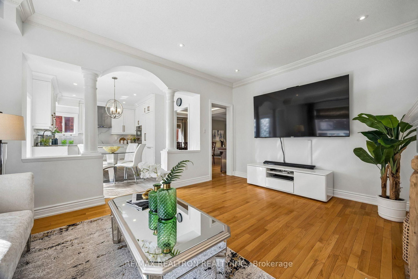 9 Kimono Crescent • Richmond Hill, ON photo 12