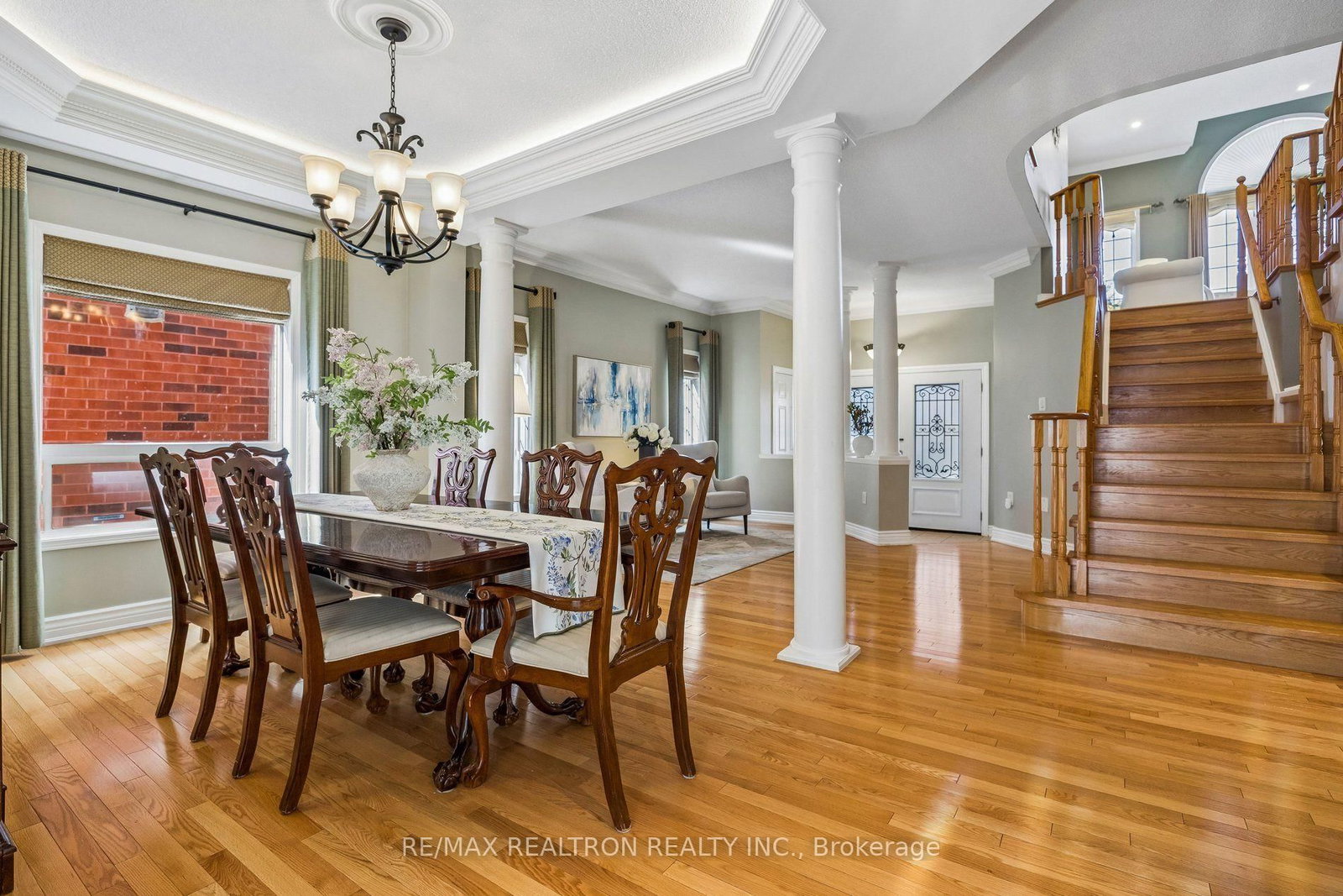 9 Kimono Crescent • Richmond Hill, ON photo 8