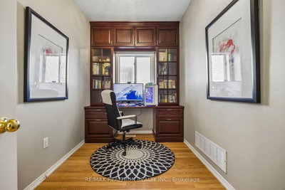 9 Kimono Crescent • Richmond Hill, ON photo 9