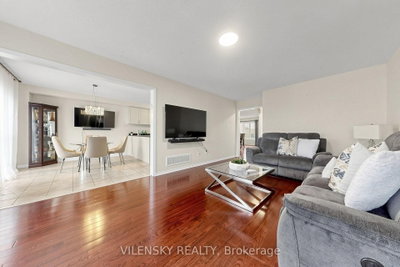 46 Westcliffe Crescent • Richmond Hill, ON photo 4