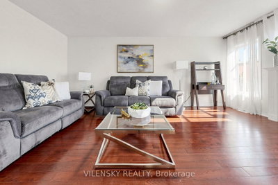 46 Westcliffe Crescent • Richmond Hill, ON photo 5