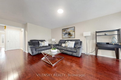 46 Westcliffe Crescent • Richmond Hill, ON photo 6