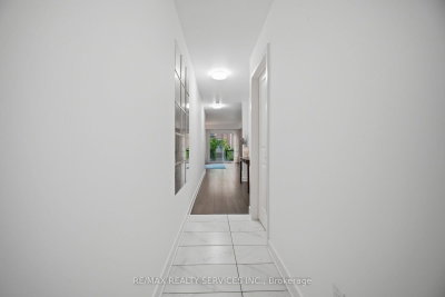 58 Pageant Avenue • Vaughan, ON photo 5