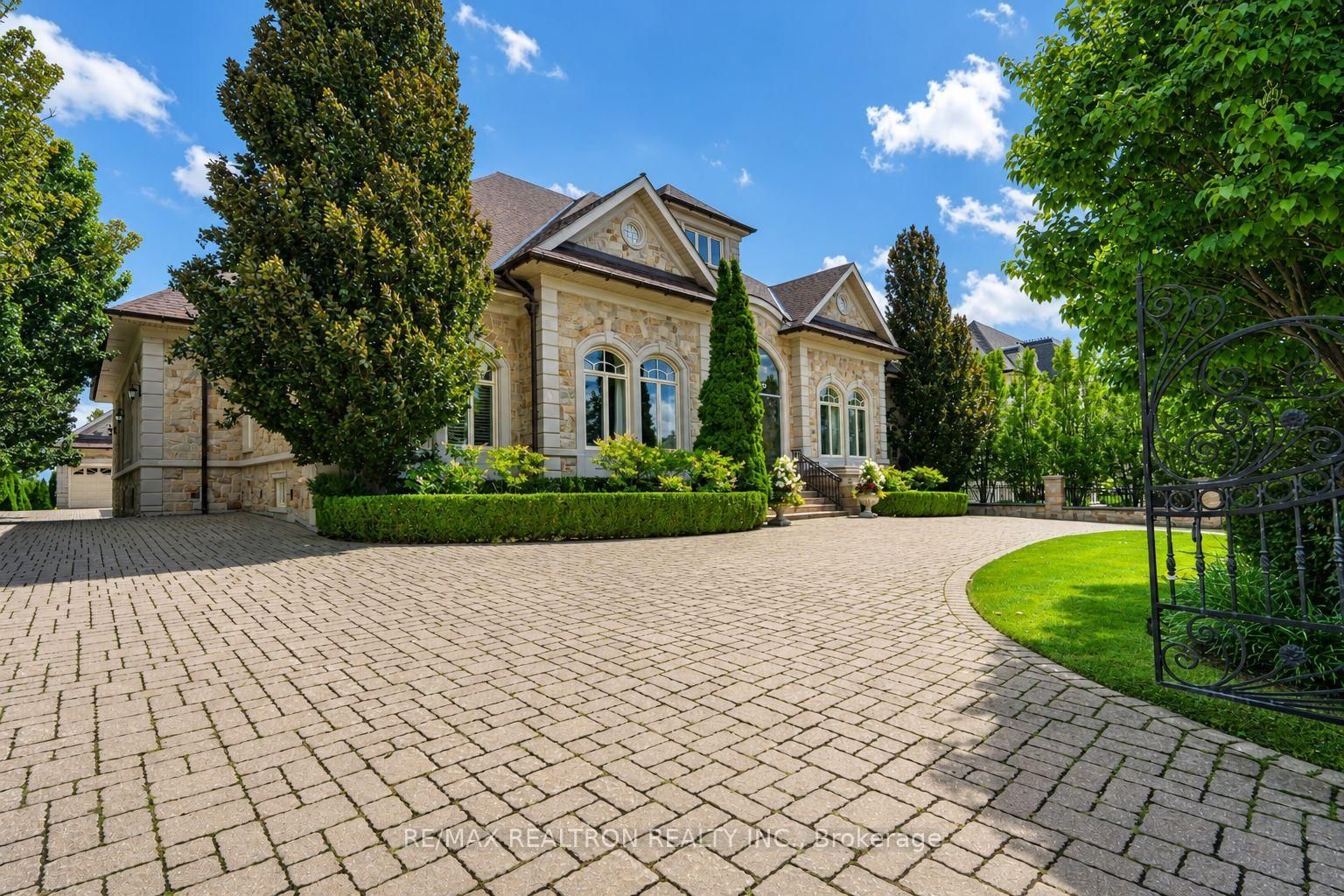 25 Parr Place • Vaughan, ON photo 4