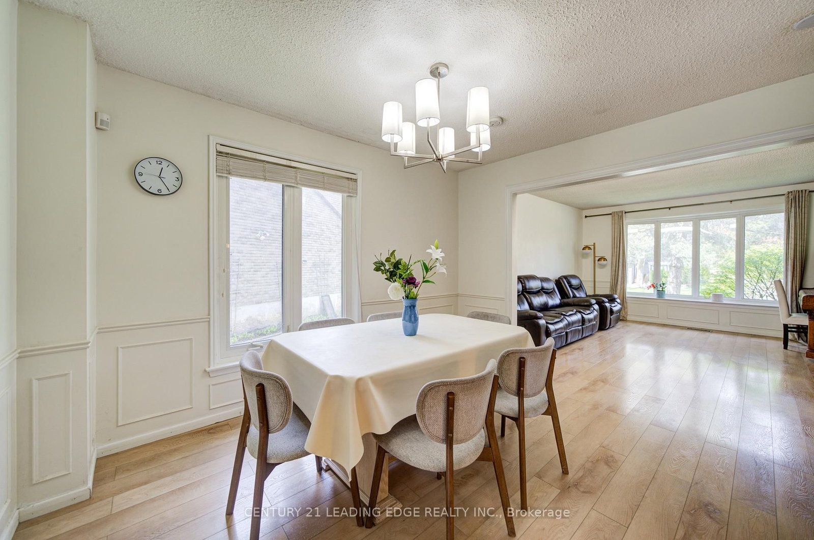 43 Carlton Road • Markham, ON photo 4