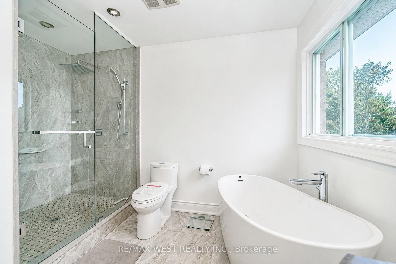 67 Dawlish Avenue • Aurora, ON photo 12
