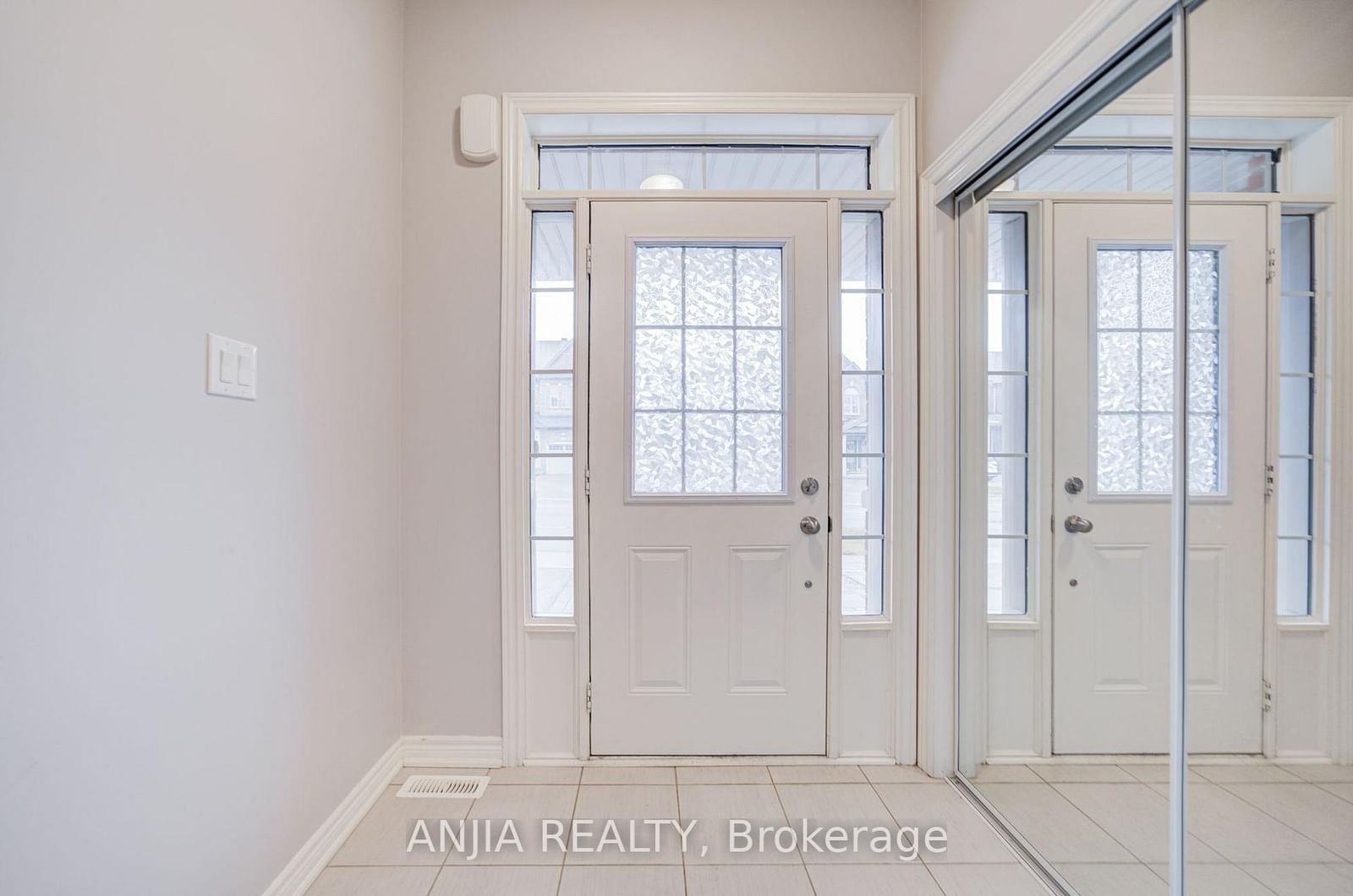 115 Wilfred Murison Avenue • Markham, ON photo 5