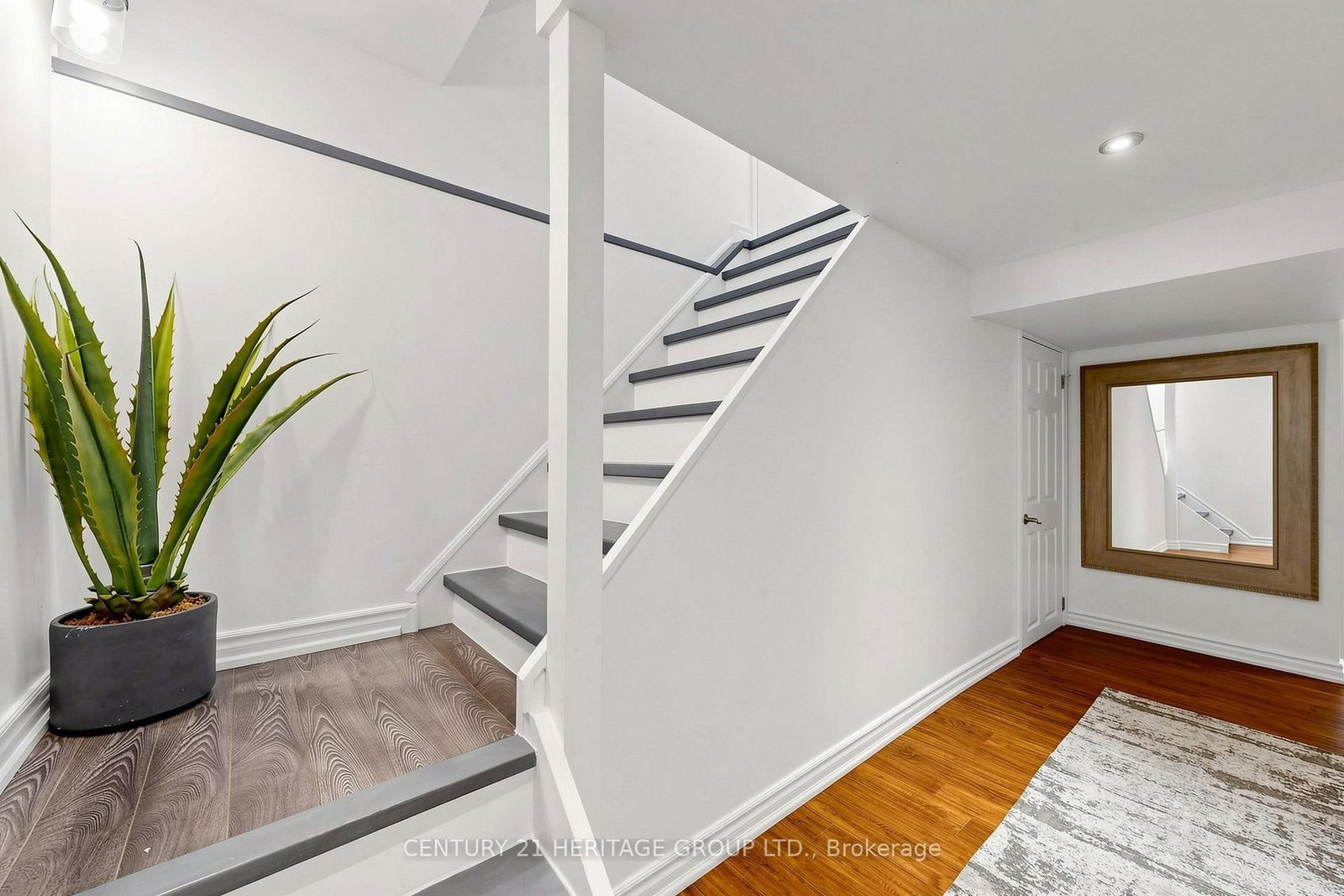 162 Laverock Avenue • Richmond Hill, ON photo 36