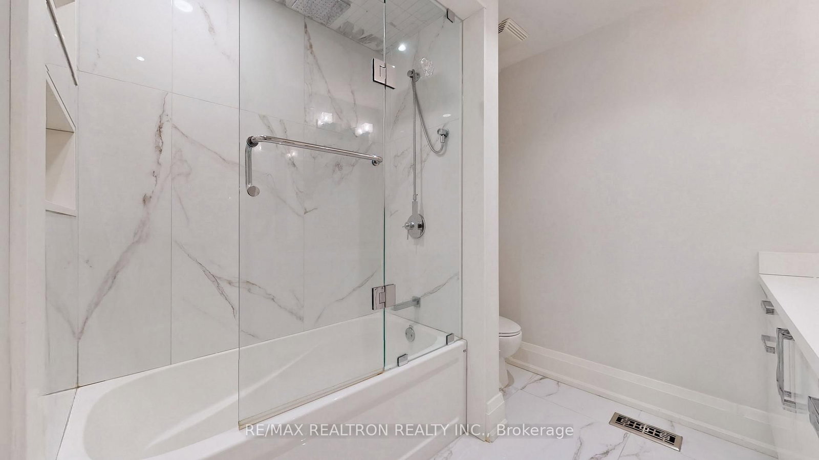 7 Albion Close • Markham, ON photo 42