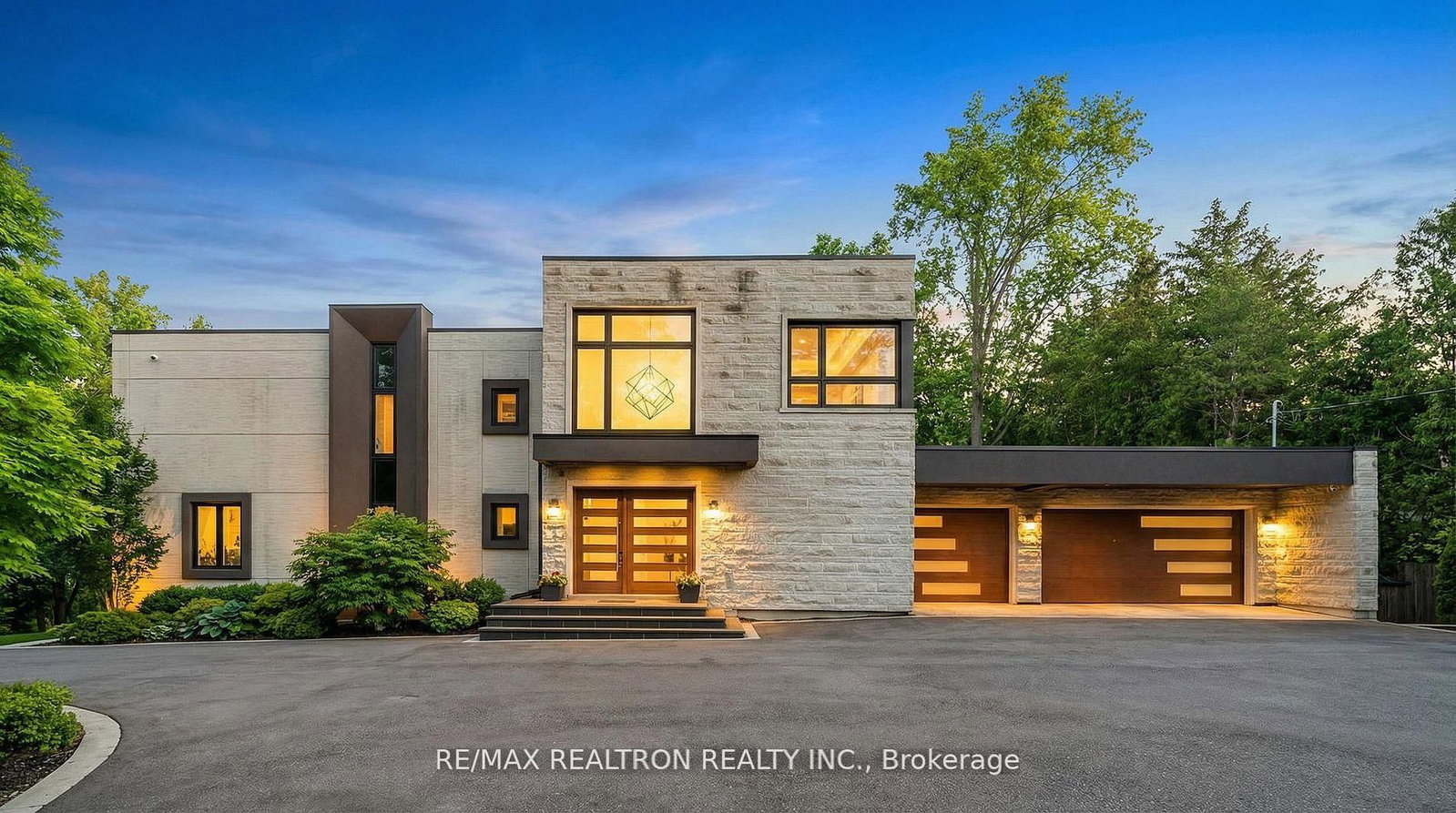 7 Albion Close • Markham, ON photo 6