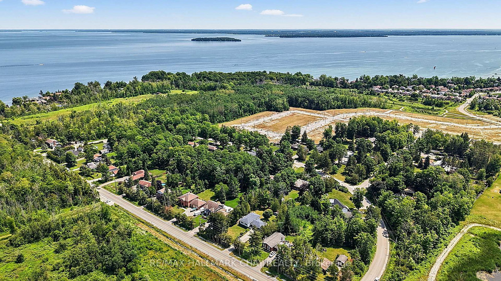 631 Lockhart Road • Innisfil, ON photo 37