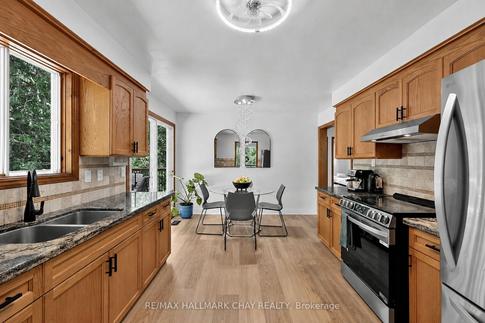 631 Lockhart Road photo 9