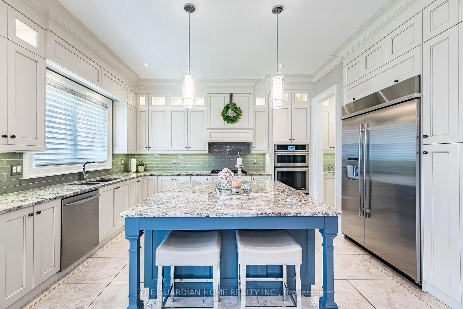 30 Tiburon Trail • Vaughan, ON photo 12
