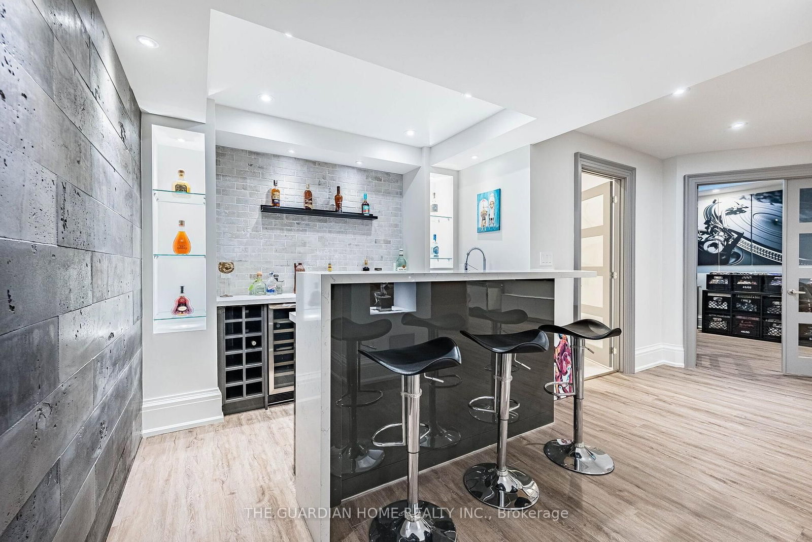 30 Tiburon Trail • Vaughan, ON photo 43