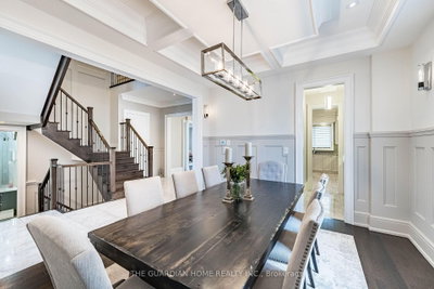 30 Tiburon Trail • Vaughan, ON photo 7