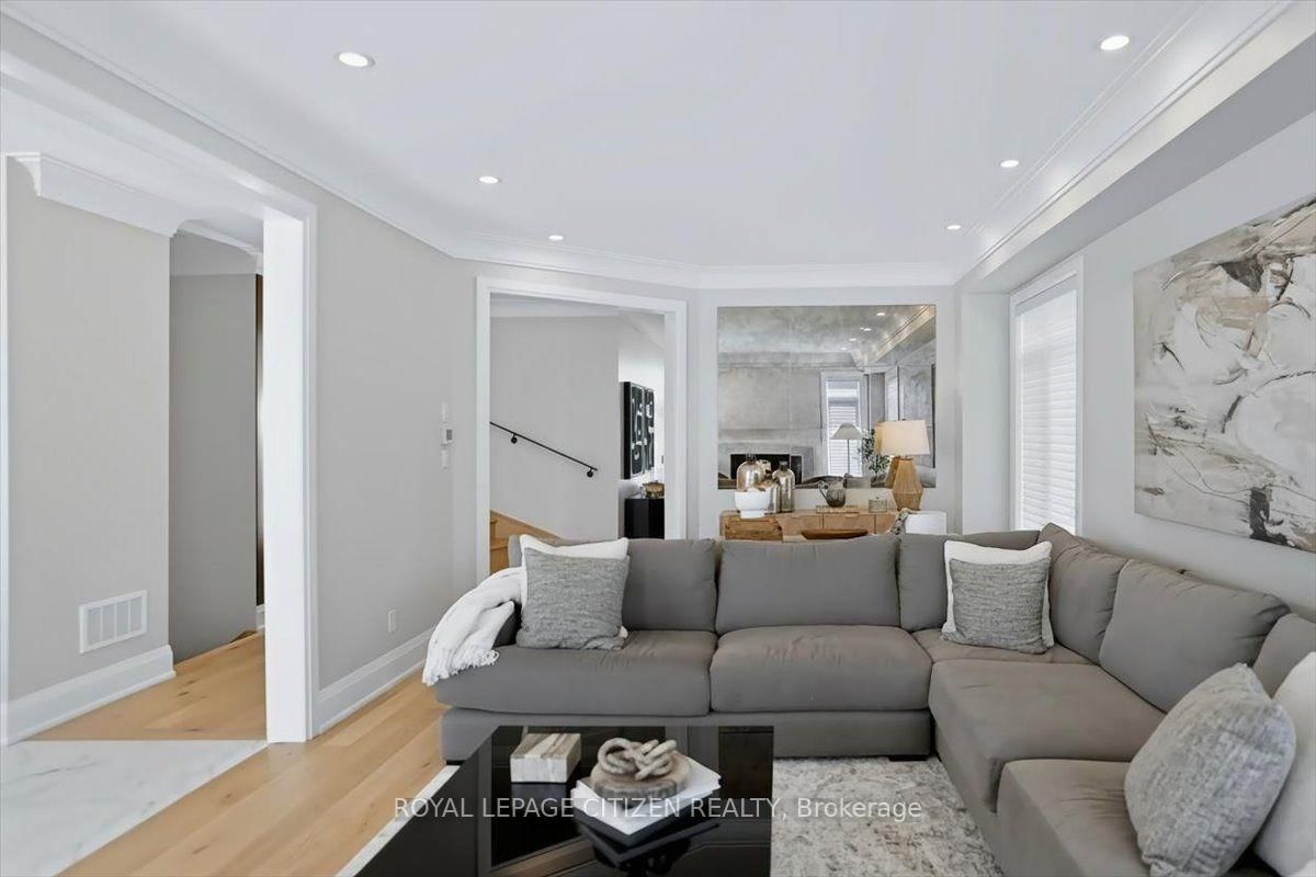243 Ferragine Crescent • Bradford West Gwillimbury, ON photo 15