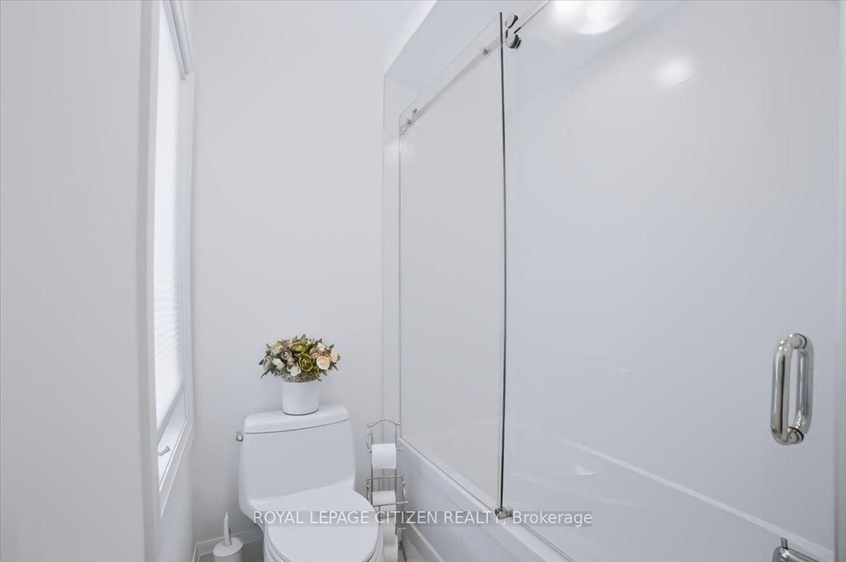 243 Ferragine Crescent • Bradford West Gwillimbury, ON photo 31