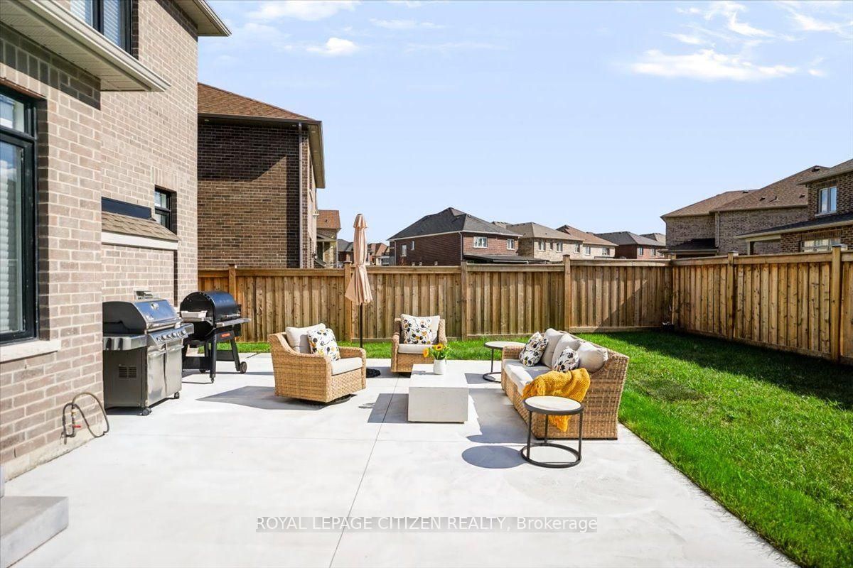 243 Ferragine Crescent • Bradford West Gwillimbury, ON photo 37