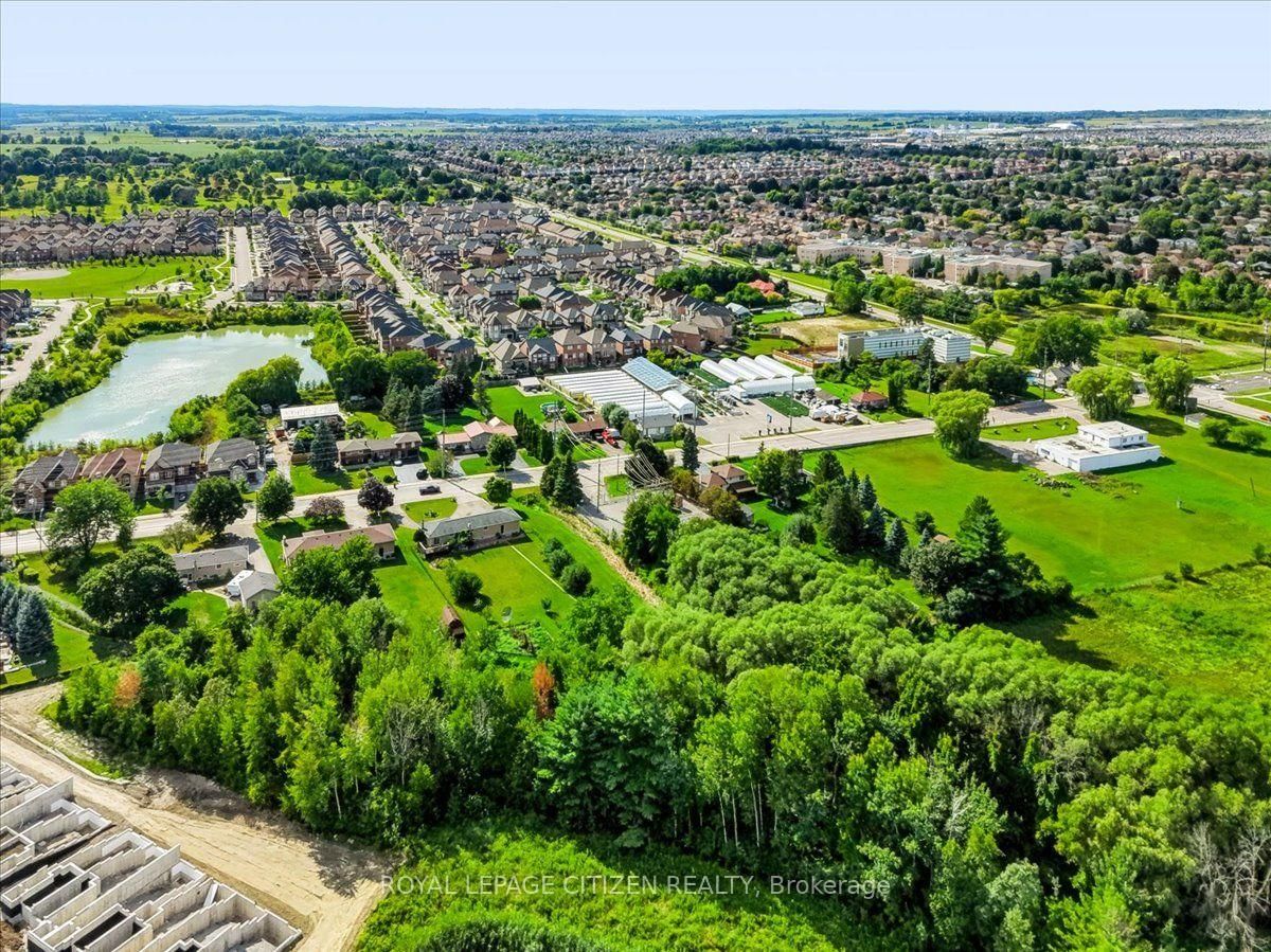 243 Ferragine Crescent • Bradford West Gwillimbury, ON photo 38