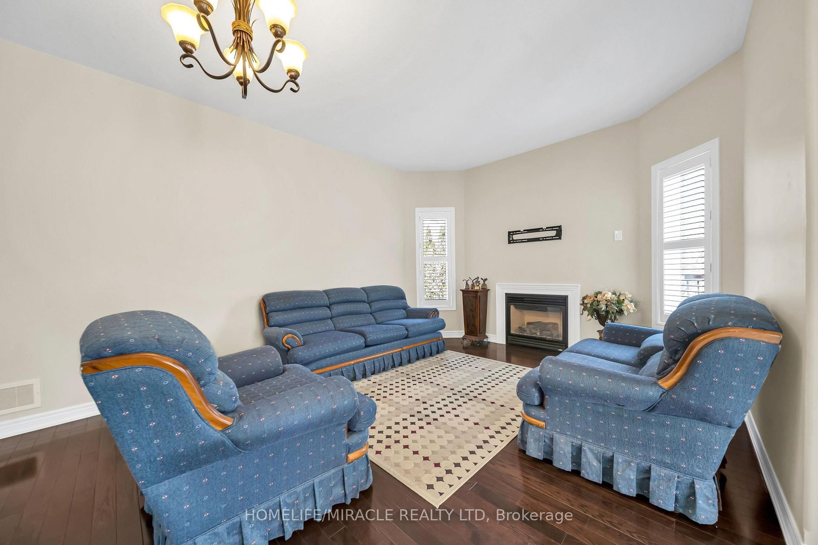 57 Bronze Crescent • Bradford West Gwillimbury, ON photo 10