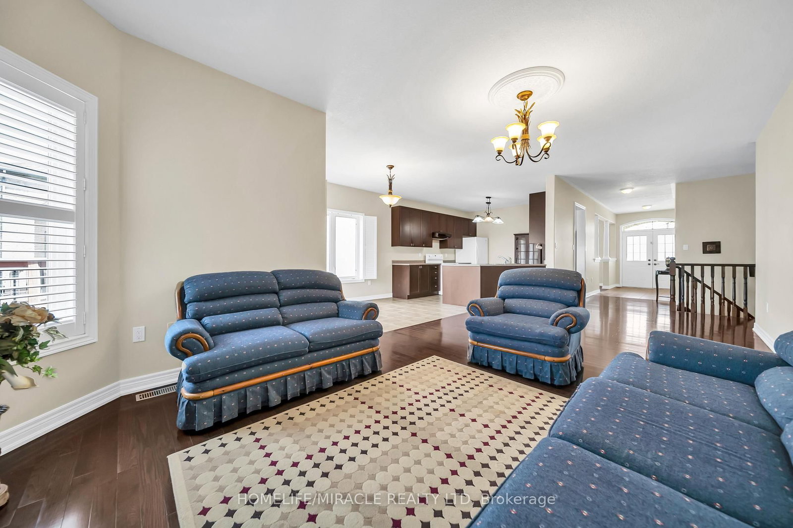 57 Bronze Crescent • Bradford West Gwillimbury, ON photo 11