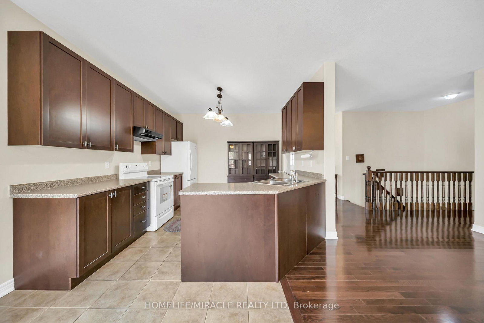 57 Bronze Crescent • Bradford West Gwillimbury, ON photo 14