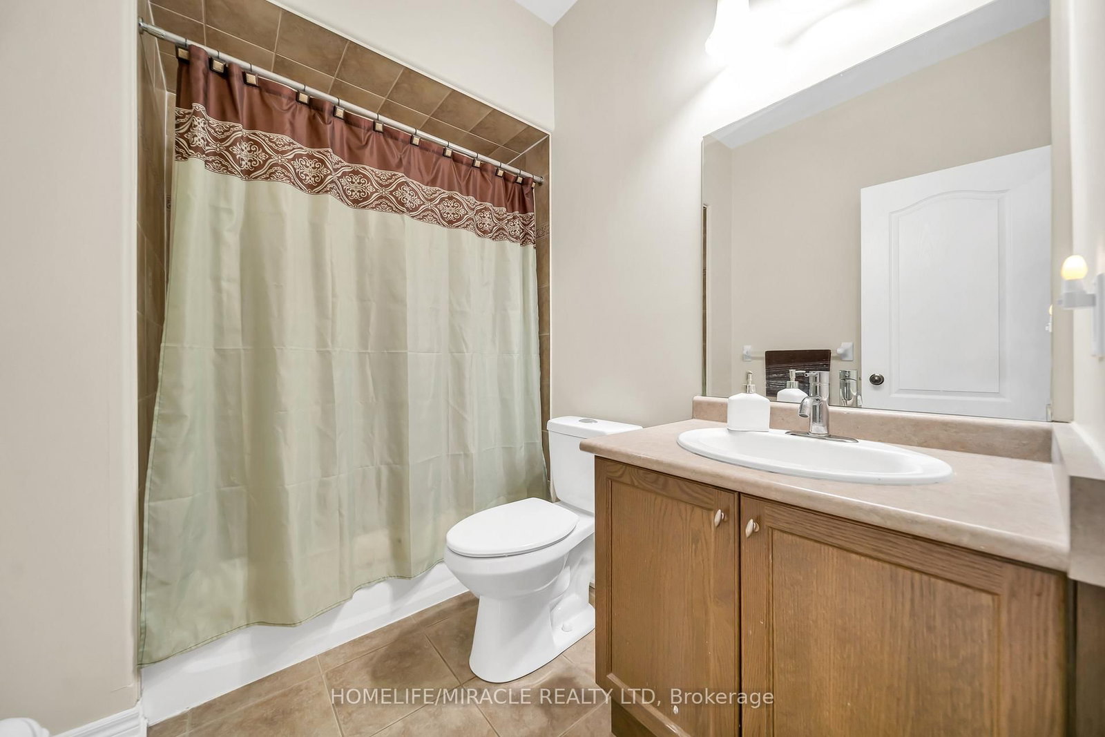 57 Bronze Crescent • Bradford West Gwillimbury, ON photo 17
