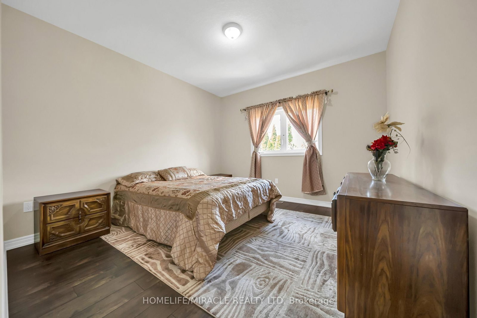 57 Bronze Crescent • Bradford West Gwillimbury, ON photo 18