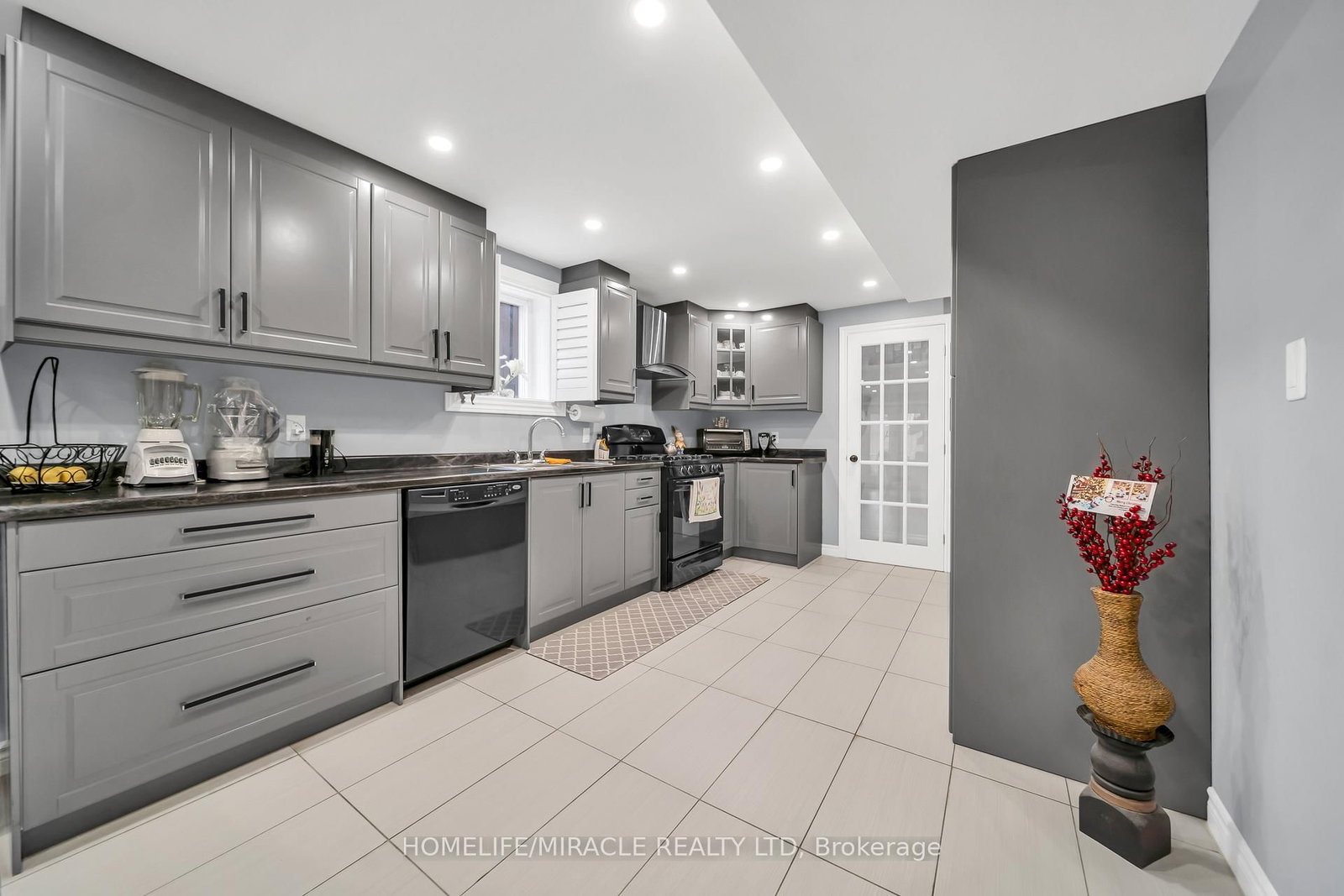 57 Bronze Crescent • Bradford West Gwillimbury, ON photo 29