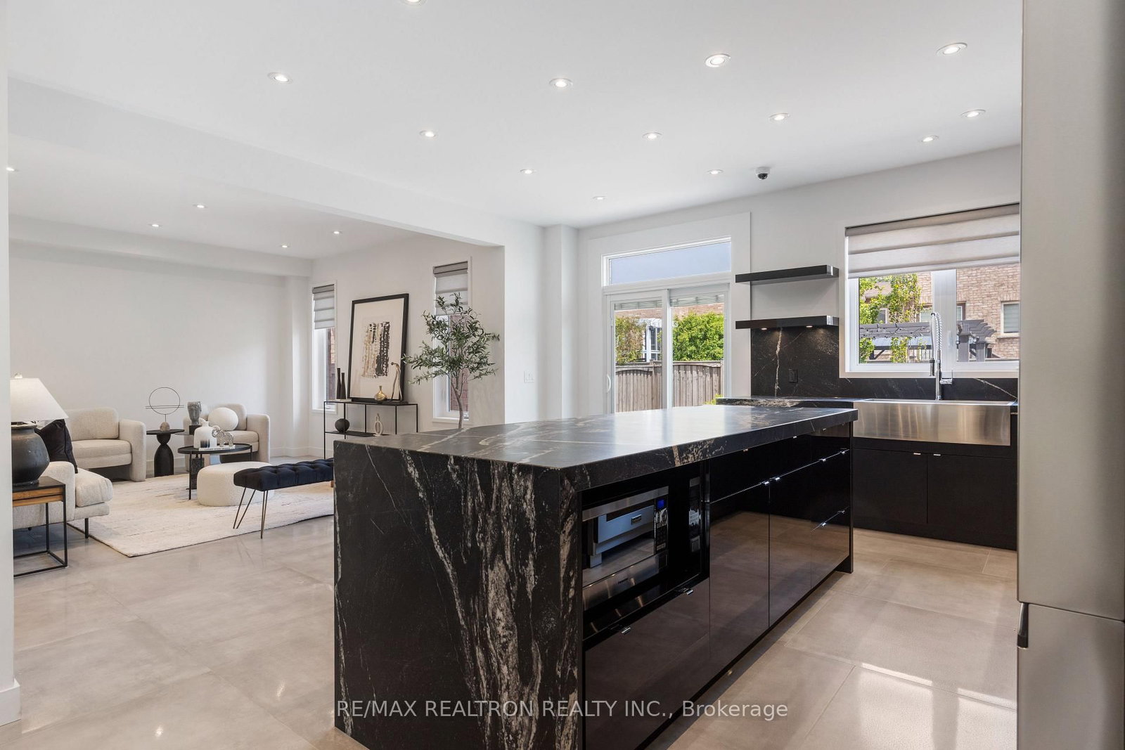 55 Headwind Boulevard • Vaughan, ON photo 9