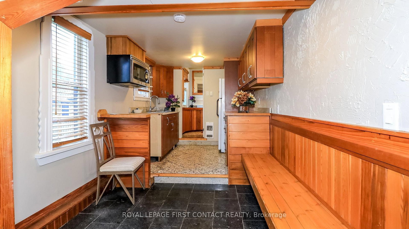 523 Lake Drive E • Georgina, ON photo 33