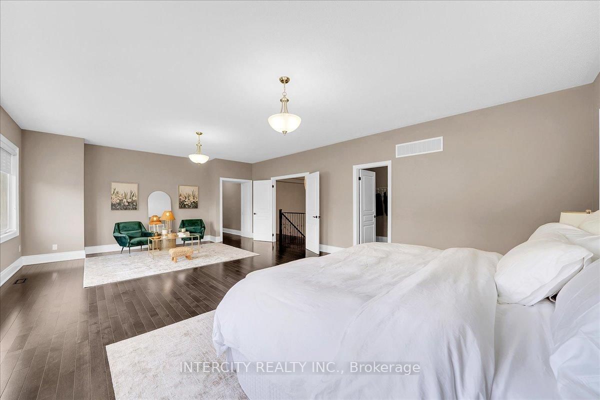 233 Carisbrooke Circle • Aurora, ON photo 30