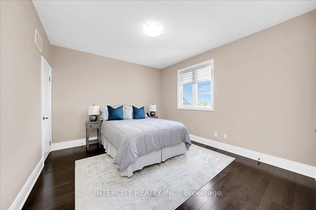 233 Carisbrooke Circle • Aurora, ON photo 37