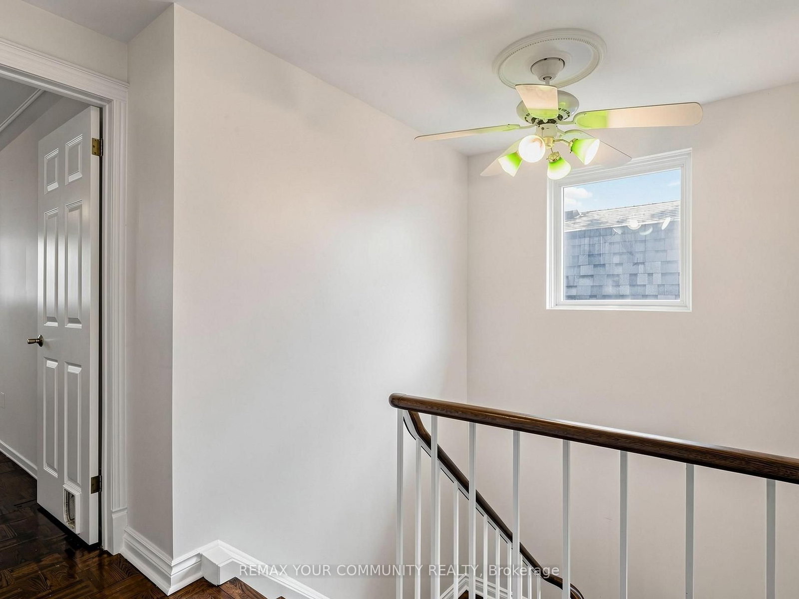 75 St. Andrews Court • Aurora, ON photo 17
