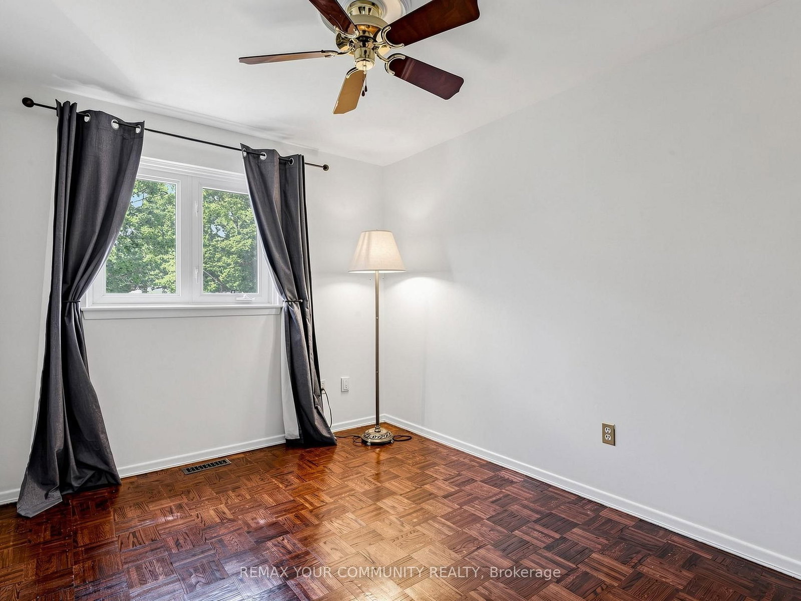 75 St. Andrews Court • Aurora, ON photo 21