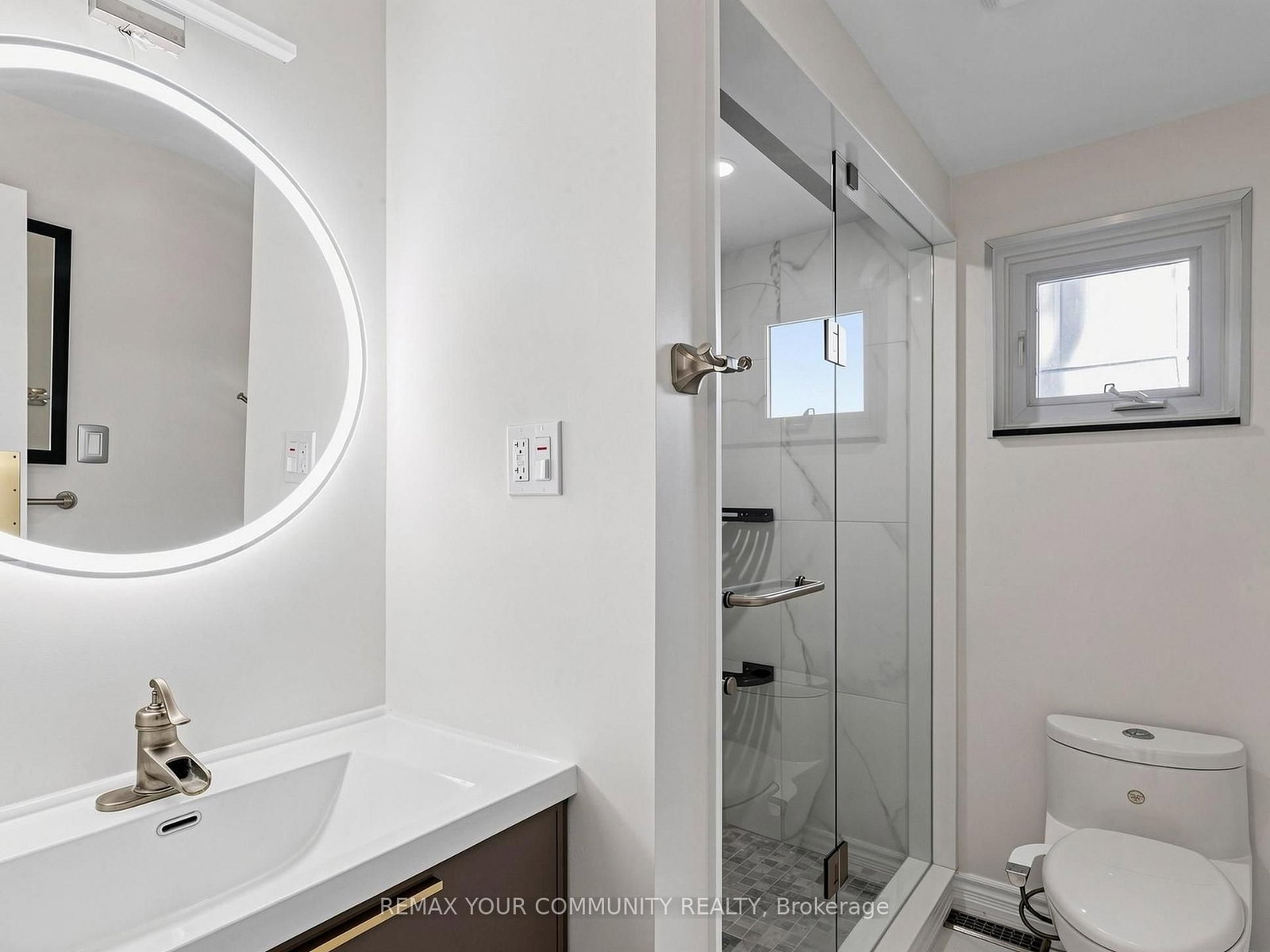 75 St. Andrews Court • Aurora, ON photo 29