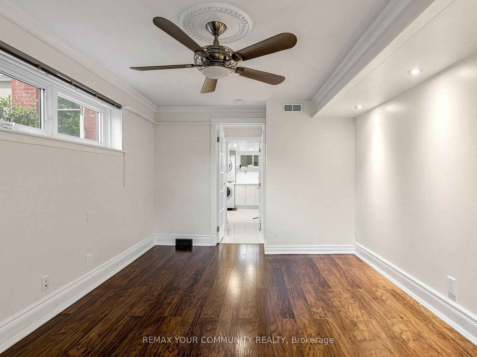 75 St. Andrews Court • Aurora, ON photo 38