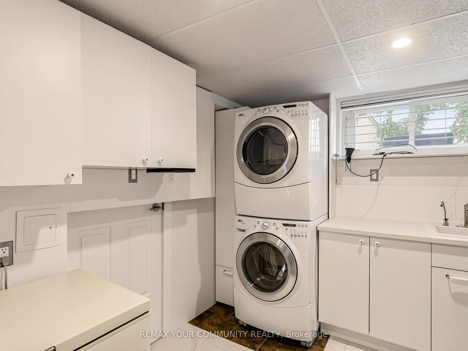 75 St. Andrews Court • Aurora, ON photo 39