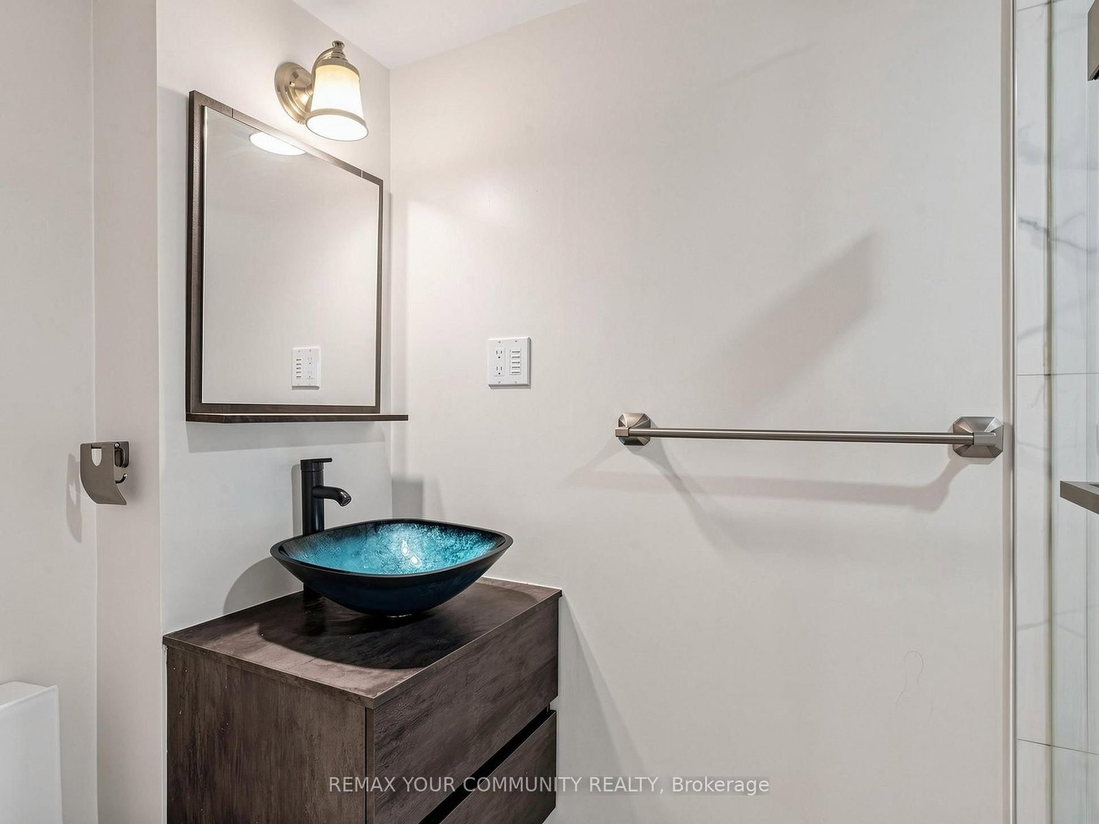 75 St. Andrews Court • Aurora, ON photo 41