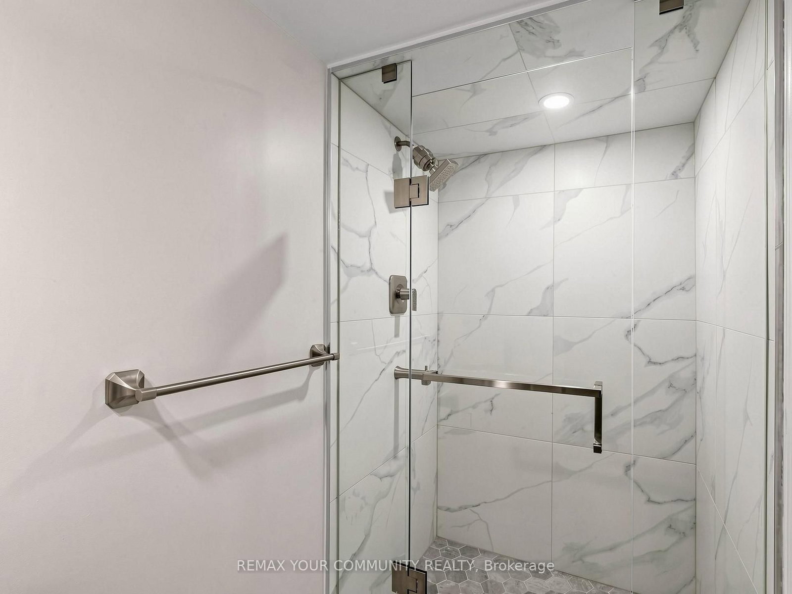 75 St. Andrews Court • Aurora, ON photo 42