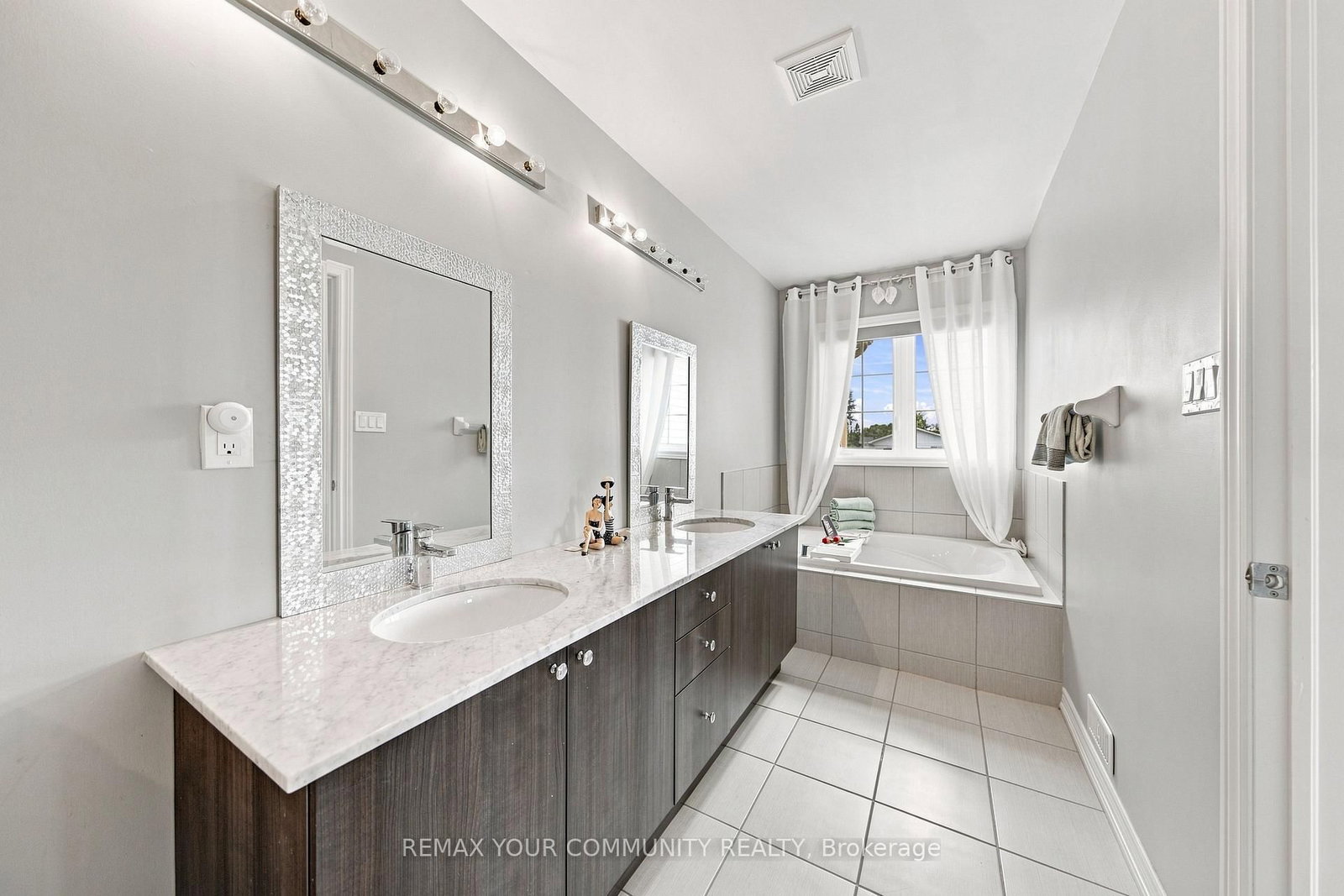 4 Greenwood Drive • Essa, ON photo 22