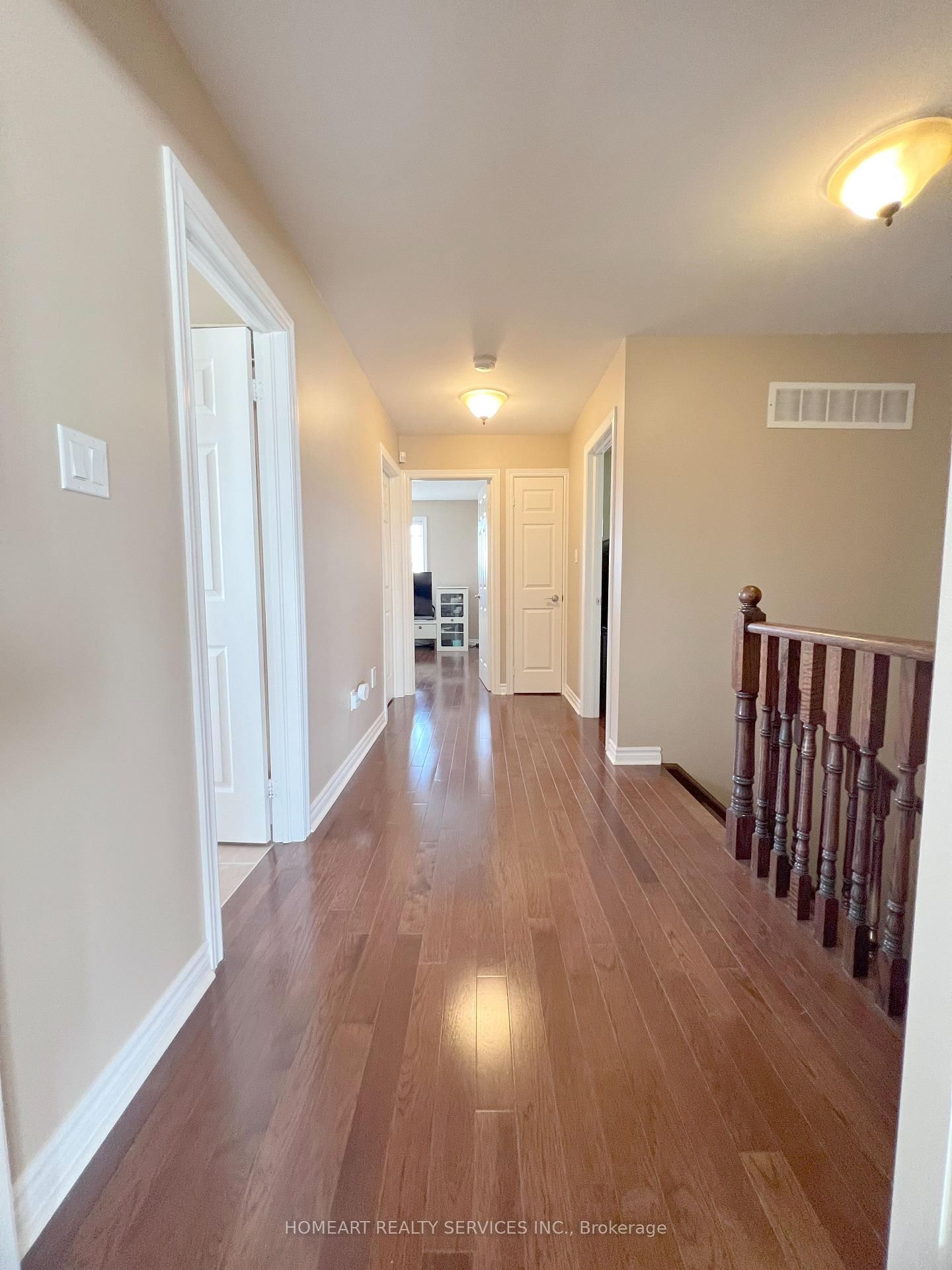 596 Vellore Park Avenue N • Vaughan, ON photo 18