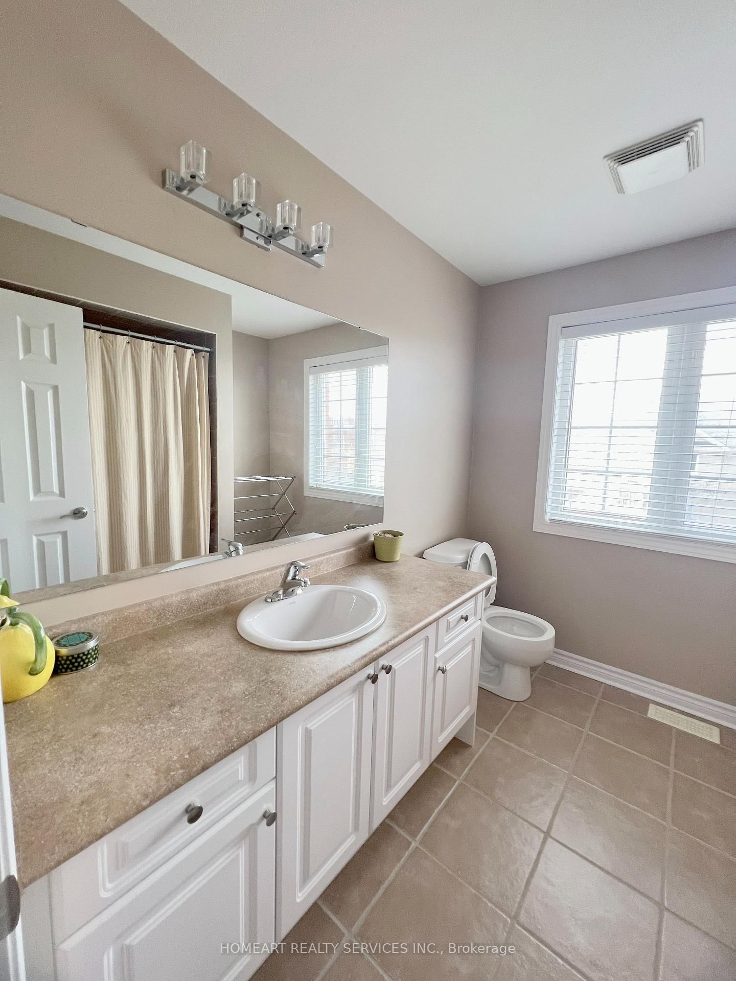 596 Vellore Park Avenue N • Vaughan, ON photo 22