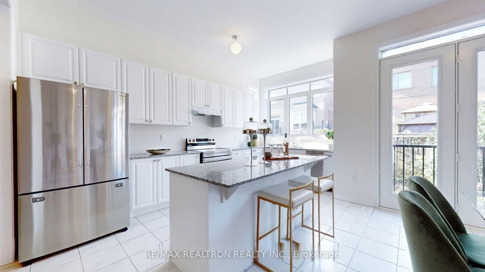 164 Wesmina Avenue • Whitchurch-Stouffville, ON photo 9