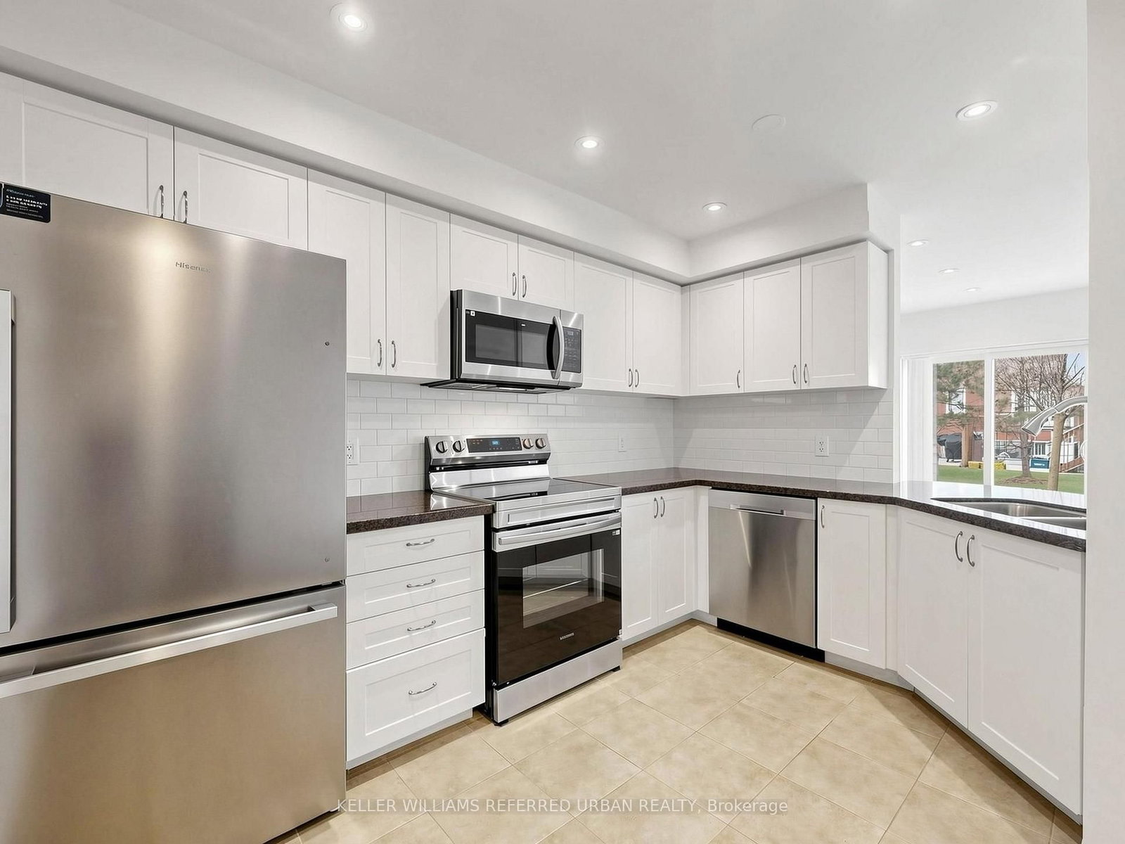 50 Edwin Pearson Street • Aurora, ON photo 11