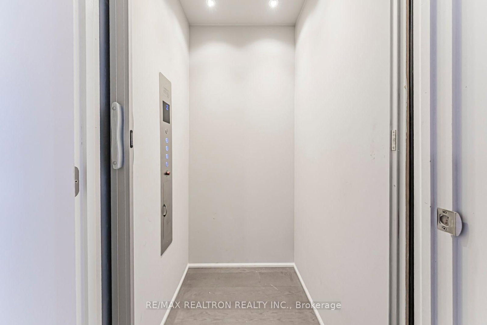 260 Eagle Street • #22 • Newmarket, ON photo 12