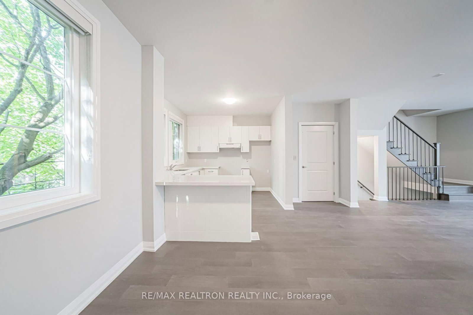 260 Eagle Street • #22 • Newmarket, ON photo 20